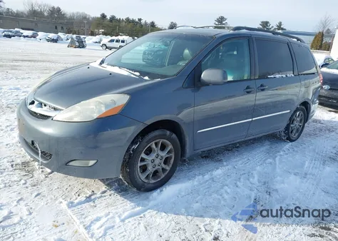 2006 Toyota Sienna Xle Limited z USA, uszkodzony, nr VIN 5TDBA22C86S075561